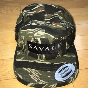 Camo Green MENS 5 Panel SAVAGE HAT *NWT*